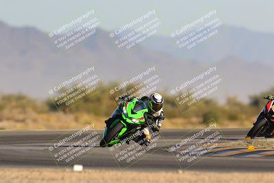 media/Dec-09-2023-SoCal Trackdays (Sat) [[76a8ac2686]]/Turn 15 Set 1 (230pm)/